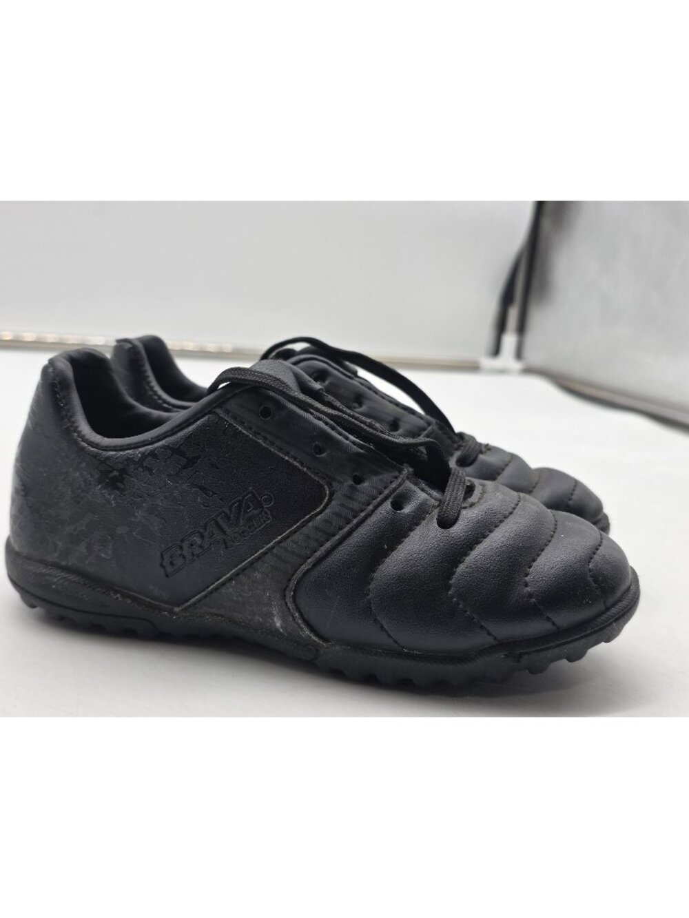 Brava Soccer Shoes Boys Size 11 Black Soccer Cleats Turf Damaged Stains Sneakers